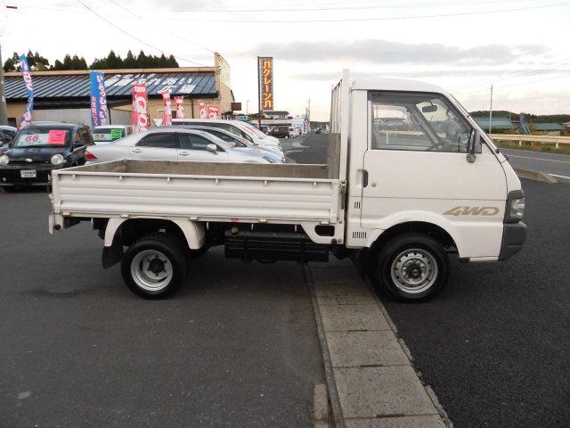 Mazda бортовой. Mazda Bongo бортовой грузовик 90. Мазда Бонго 1989 грузовик. Мазда Бонго бортовая. Уплотнитель бортовой Мазда Бонго.