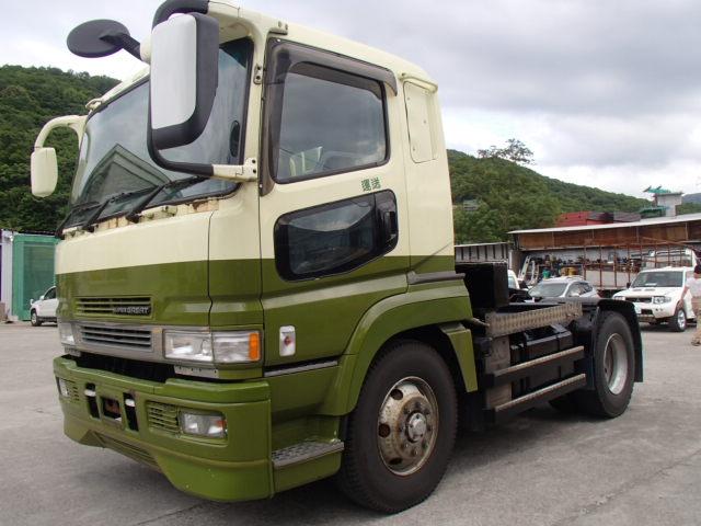 Mitsubishi Fuso тягач